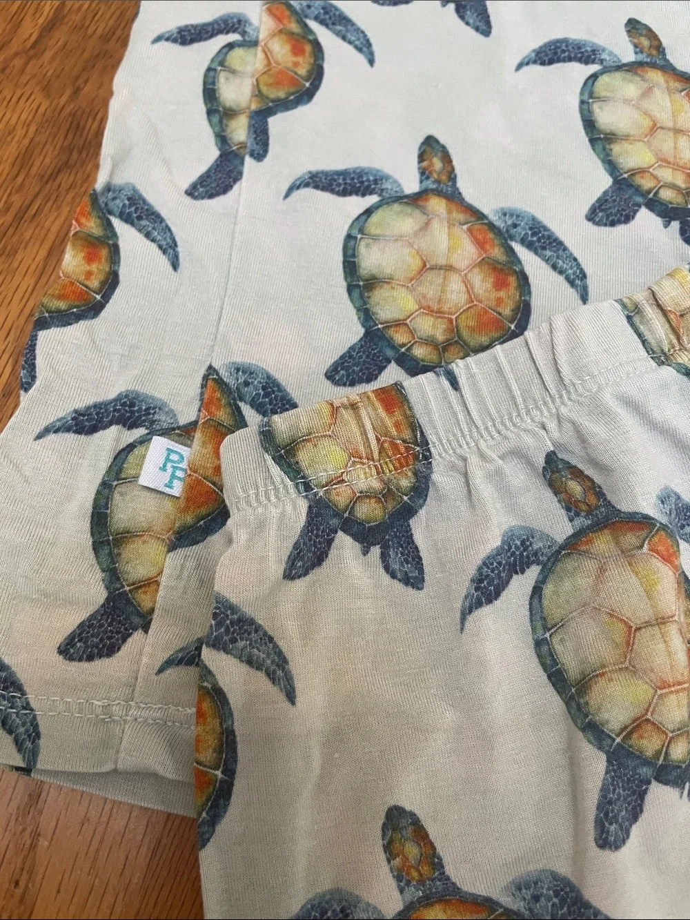 Posh Peanut Sea Turtle Pajama Set size 7